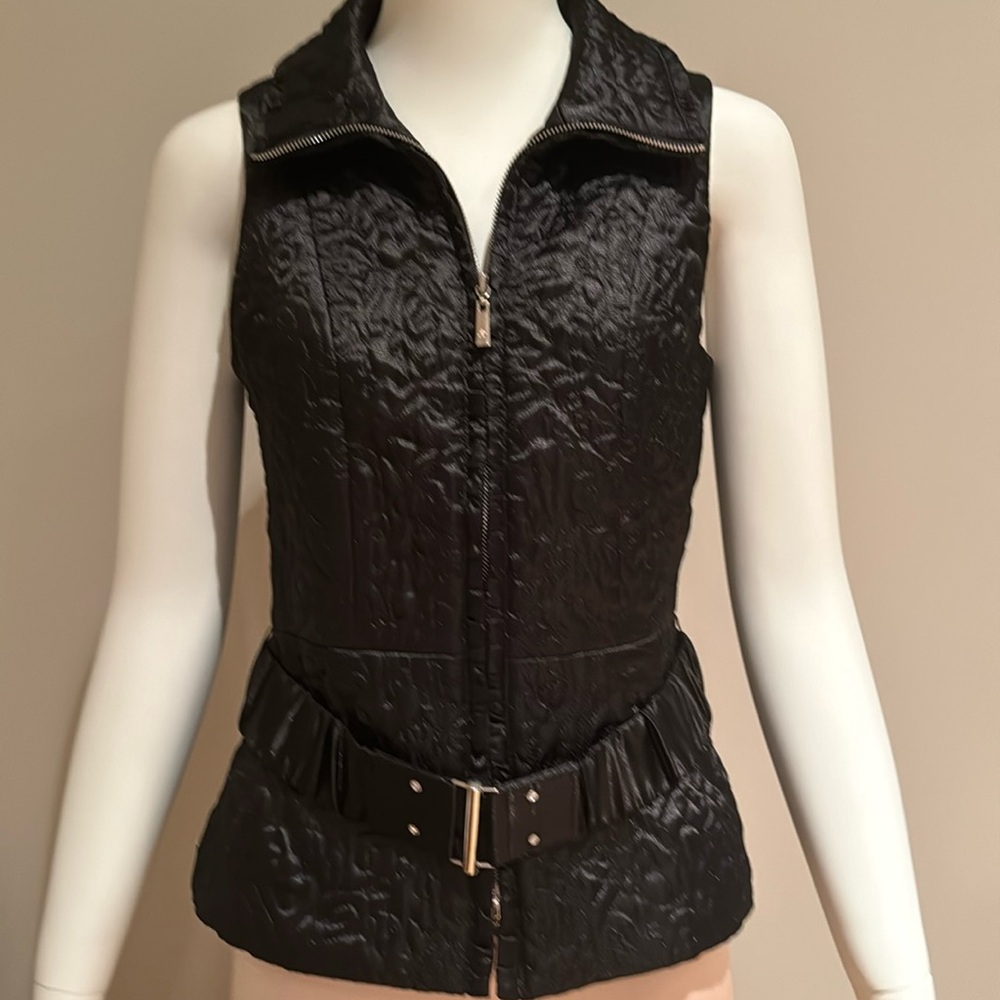 WHBM EMBROIDERED BLACK SATIN QUILTED VEST WITH RHINESTONE DETAIL AND BELT SZ XS